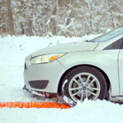 gotreads in snow lined up to drive out